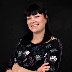 Meet your Posher, Caroline